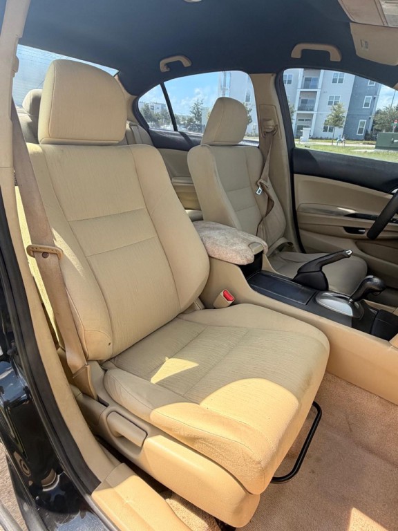2012 Honda Accord Image 18