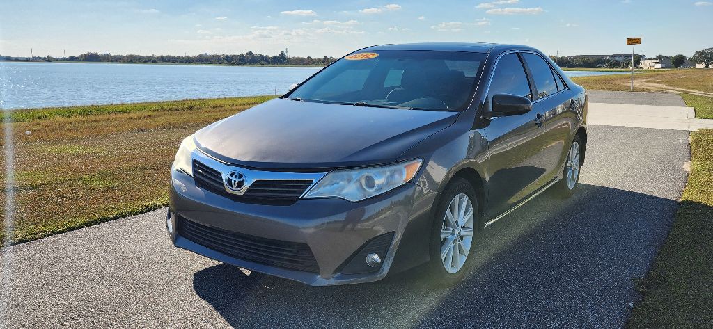 2012 Toyota Camry Image 1