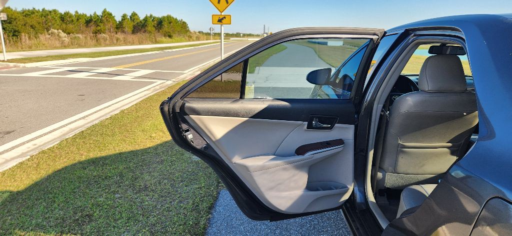 2012 Toyota Camry Image 15