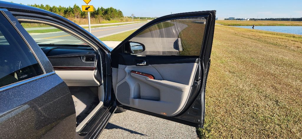 2012 Toyota Camry Image 18