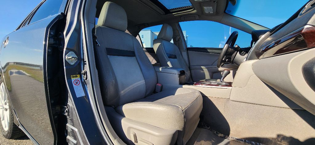 2012 Toyota Camry Image 20