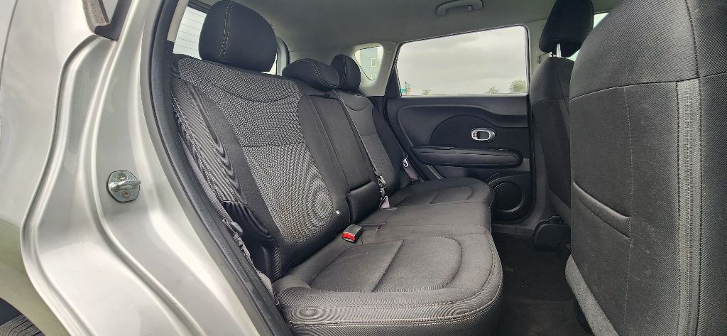 2017 Kia Soul Image 23