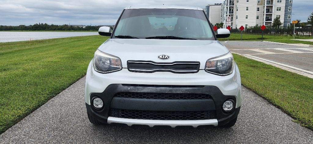 2017 Kia Soul Image 2