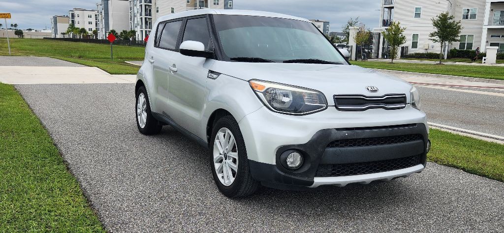 2017 Kia Soul Image 3