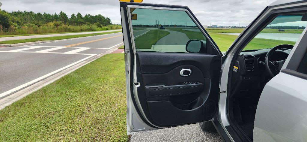 2017 Kia Soul Image 9