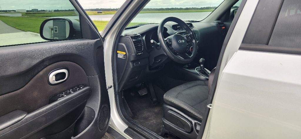 2017 Kia Soul Image 10
