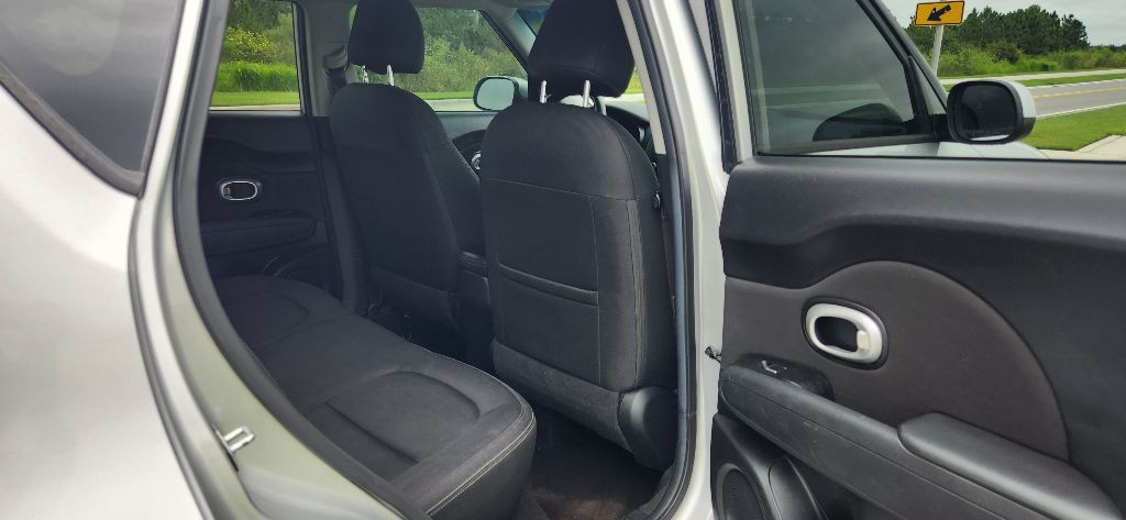 2017 Kia Soul Image 22