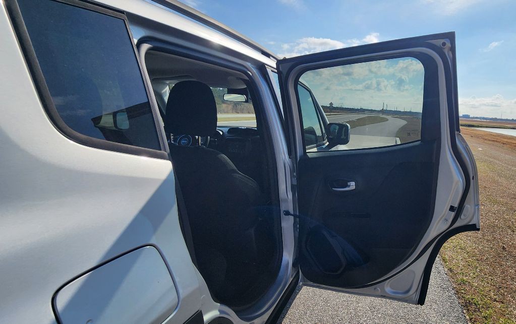 2020 Jeep Renegade Image 21