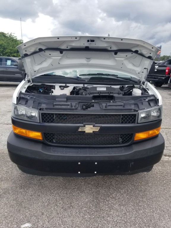2019 Chevrolet Express Image 11