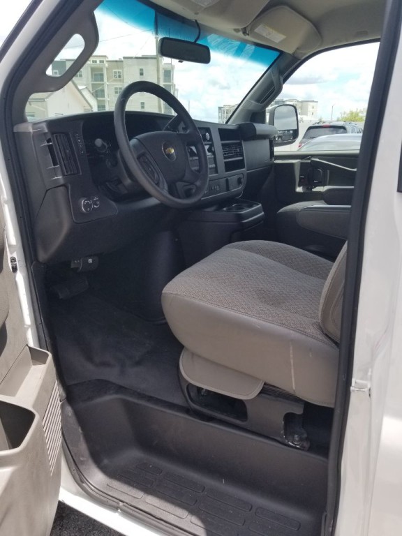 2019 Chevrolet Express Image 13
