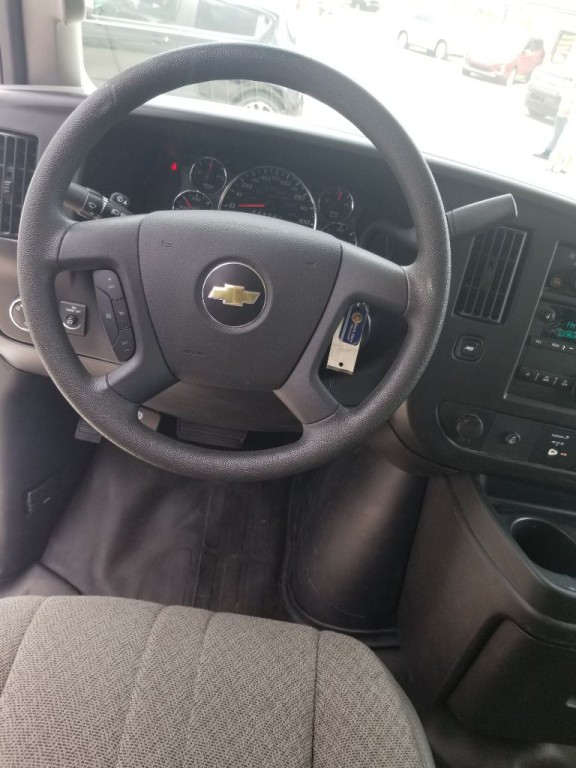 2019 Chevrolet Express Image 15