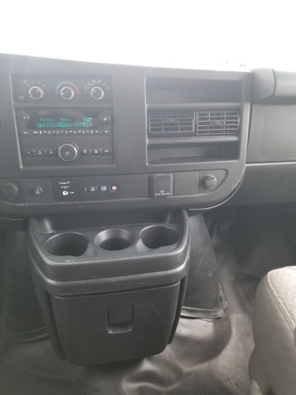 2019 Chevrolet Express Image 17