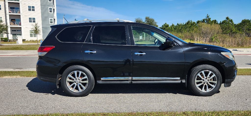 2015 Nissan Pathfinder Image 4