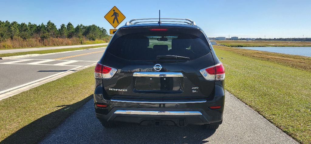 2015 Nissan Pathfinder Image 6