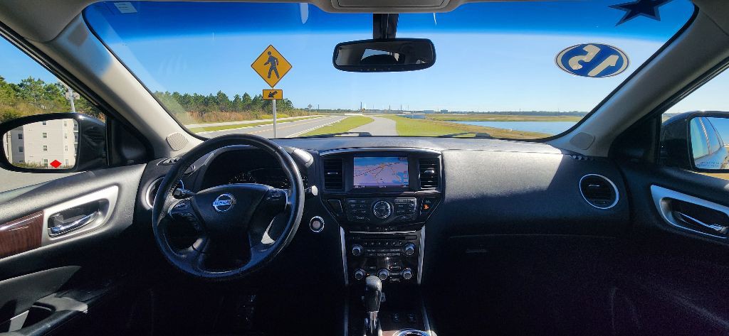 2015 Nissan Pathfinder Image 12