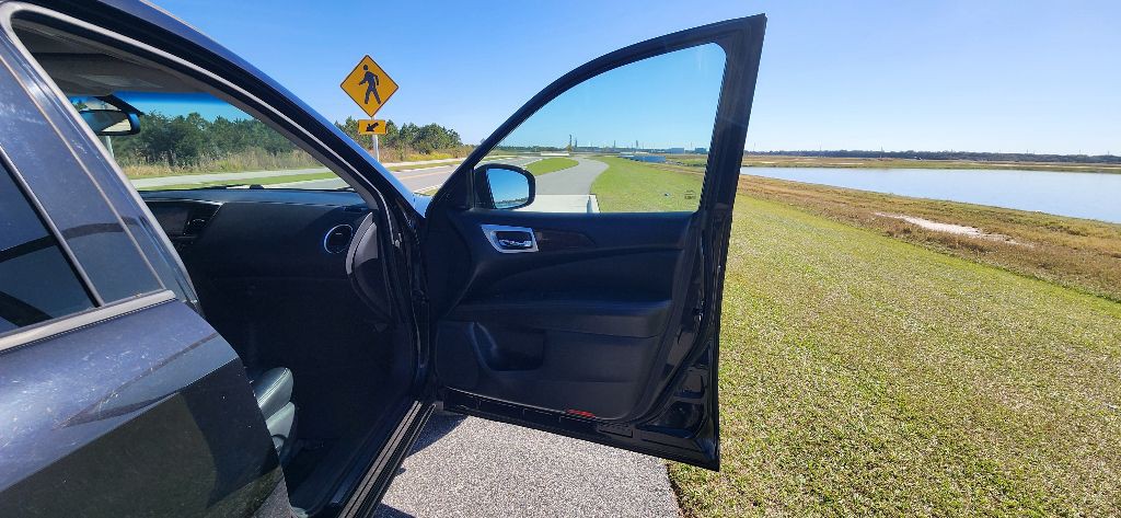 2015 Nissan Pathfinder Image 20