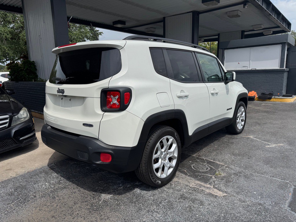 2016 Jeep Renegade Image 4