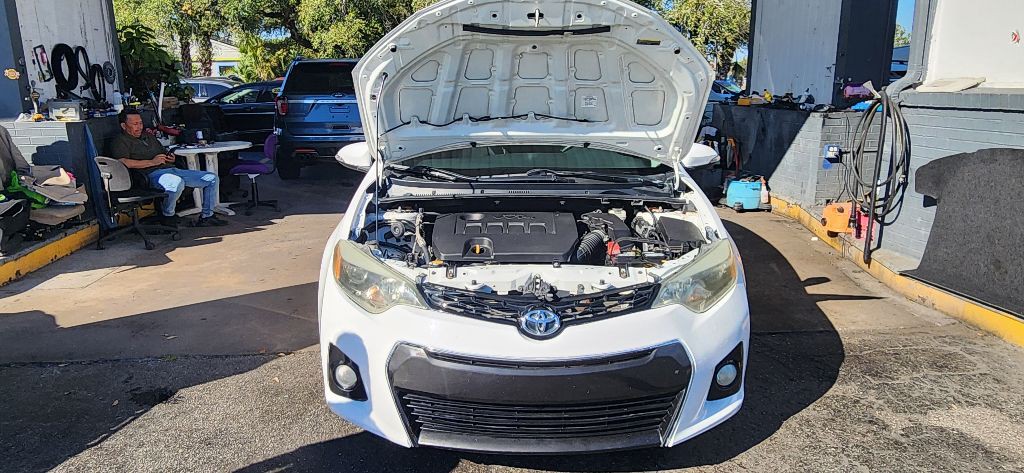 2013 Toyota Corolla Image 26