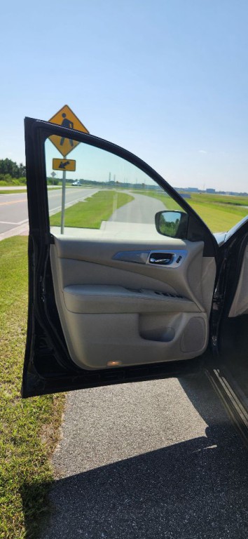 2019 Nissan Pathfinder Image 9