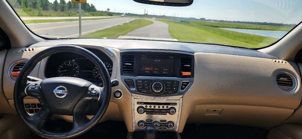 2019 Nissan Pathfinder Image 12