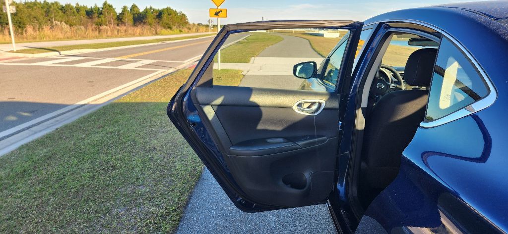 2018 Nissan Sentra Image 15