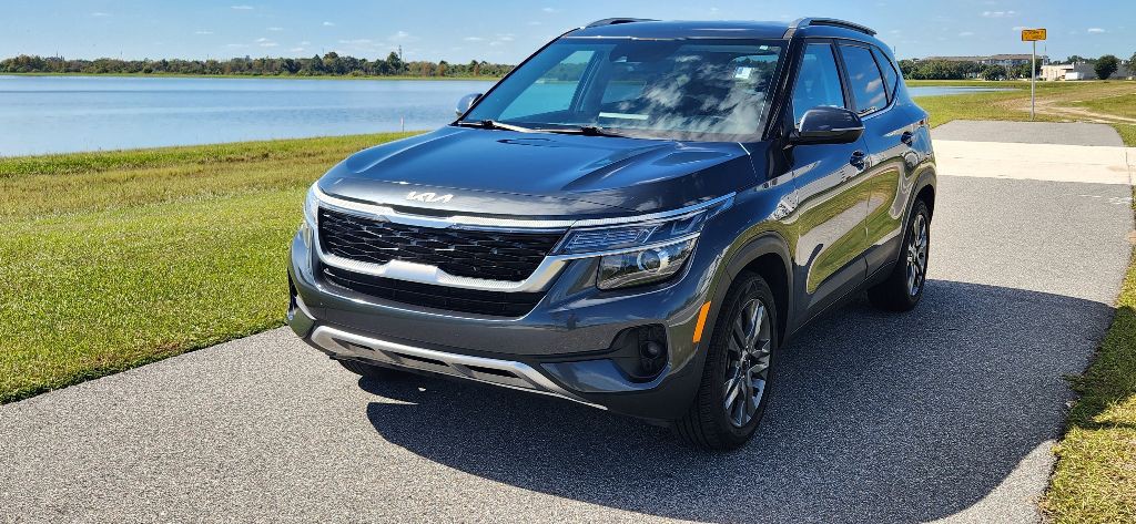 2023 Kia Seltos Image 1