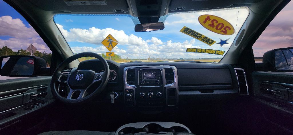 2021 RAM 1500 Image 12