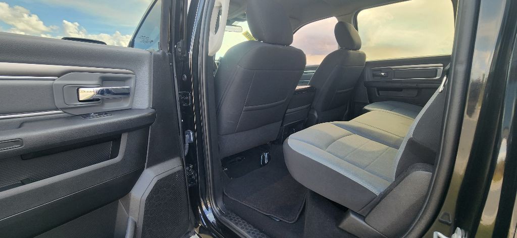 2021 RAM 1500 Image 17