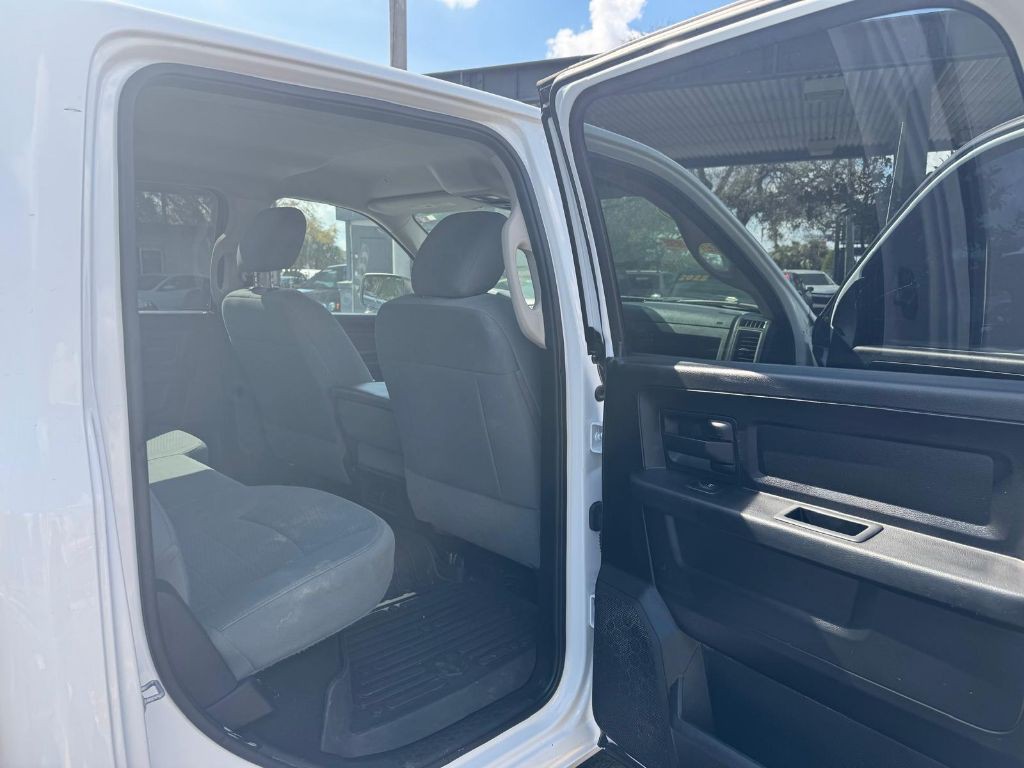 2017 RAM 1500 Image 11