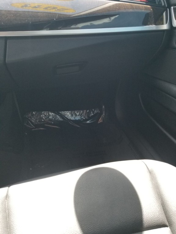 2011 BMW 5 Series Image 19