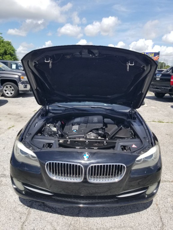 2011 BMW 5 Series Image 20