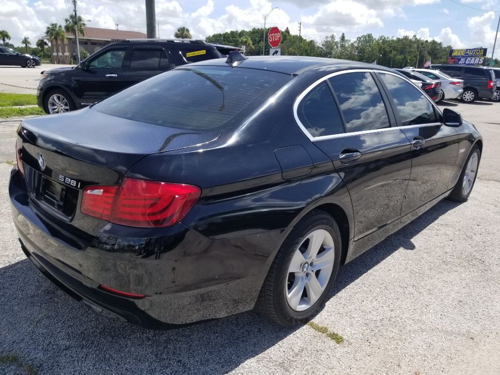 2011 BMW 5 Series Image 7