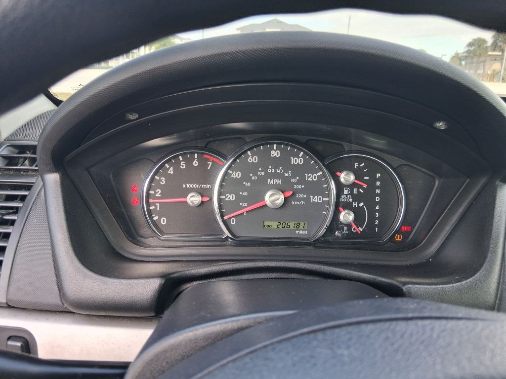 2010 Mitsubishi Galant Image 33