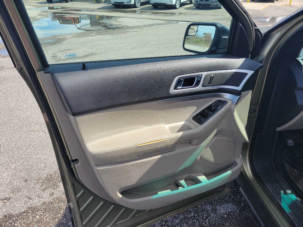 2013 Ford Explorer Image 7