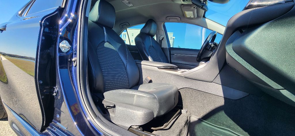 2022 Toyota Camry Image 20