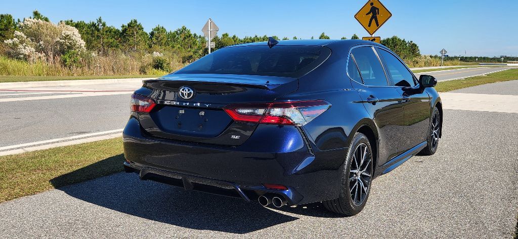 2022 Toyota Camry Image 3