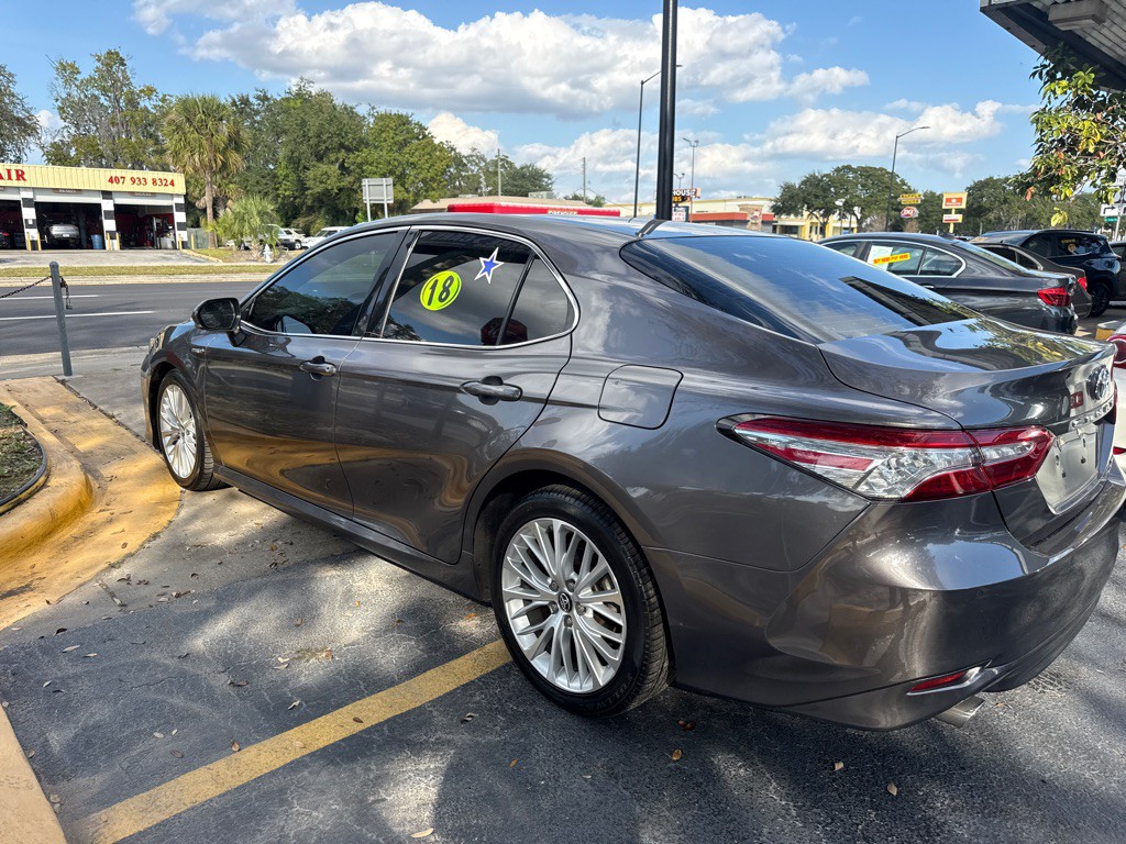 2018 Toyota Camry Image 6