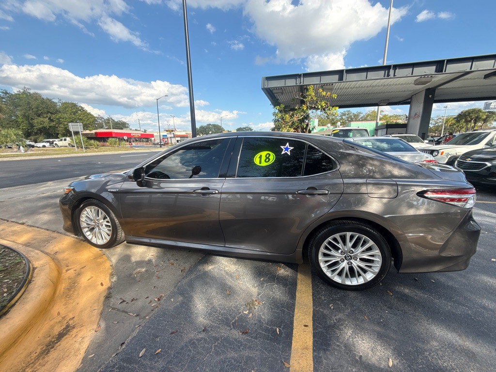 2018 Toyota Camry Image 7