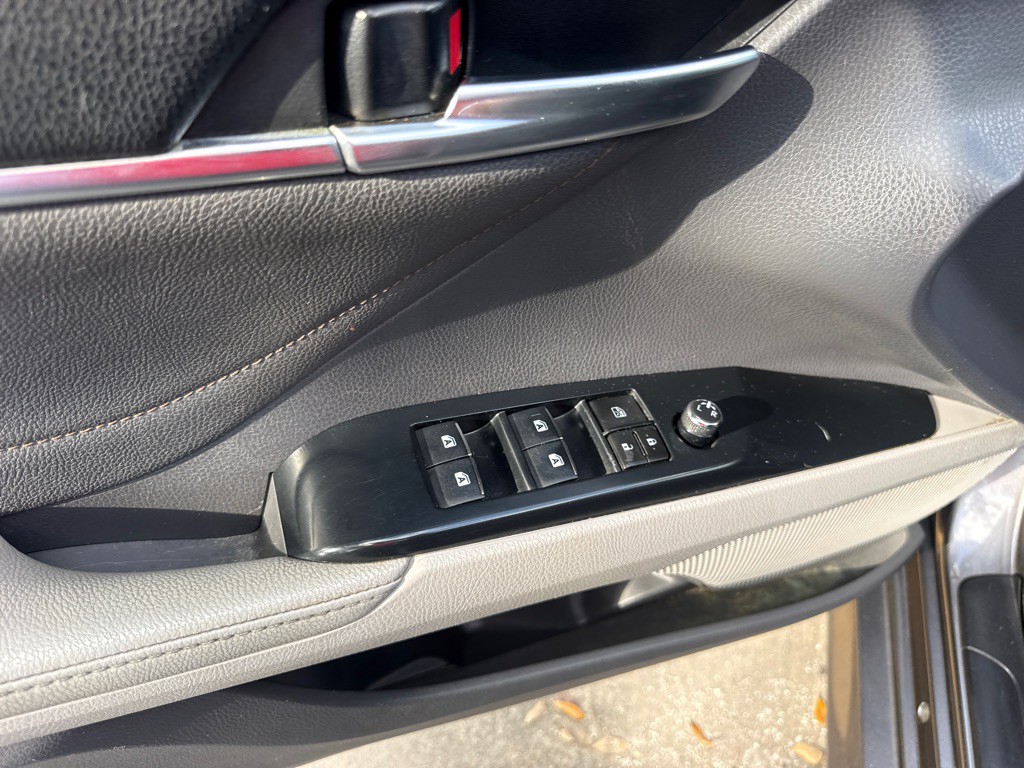 2018 Toyota Camry Image 11