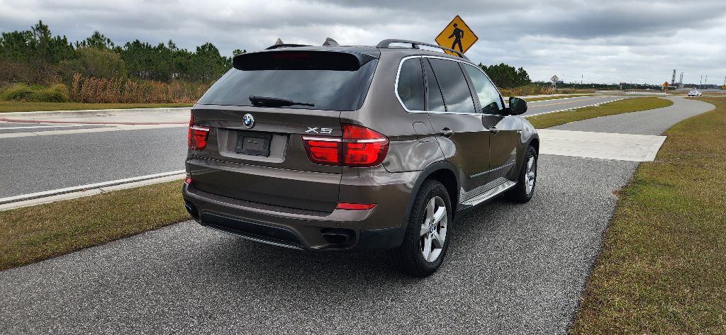 2011 BMW X5 Image 5