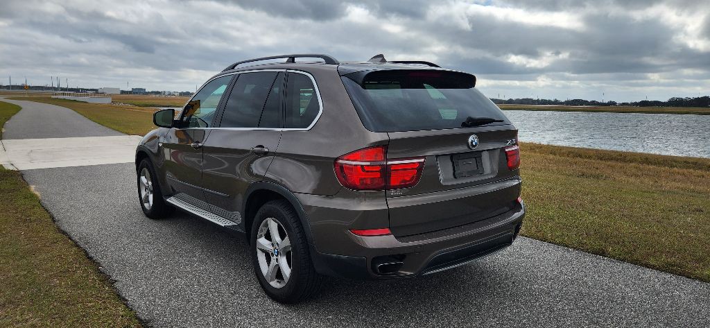 2011 BMW X5 Image 7