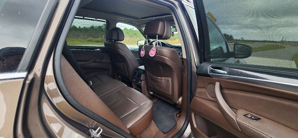 2011 BMW X5 Image 22