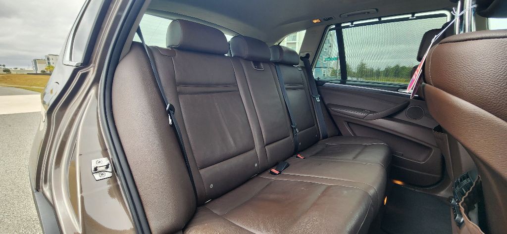 2011 BMW X5 Image 23