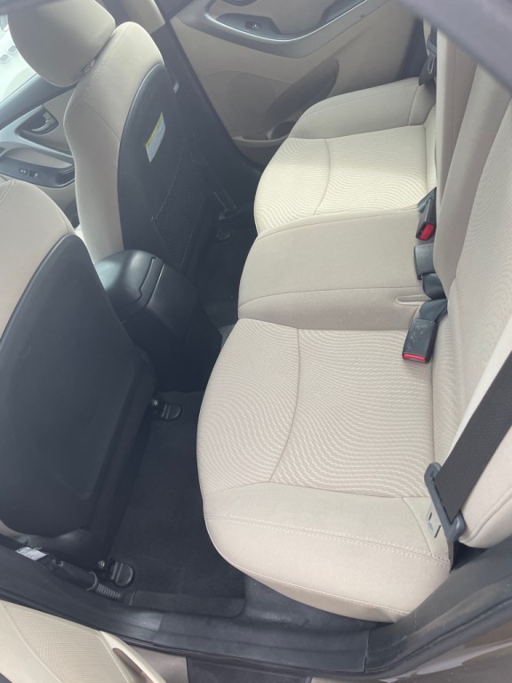 2015 Hyundai Elantra Image 10