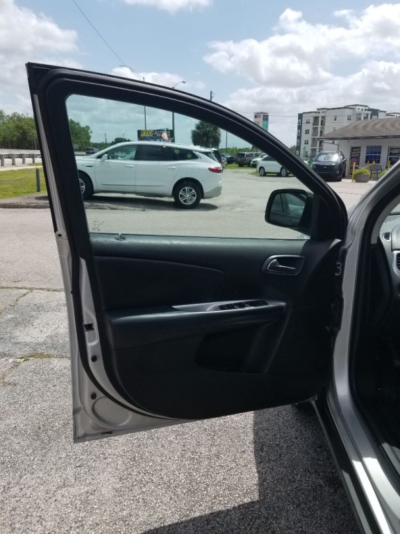 2012 Dodge Journey Image 9