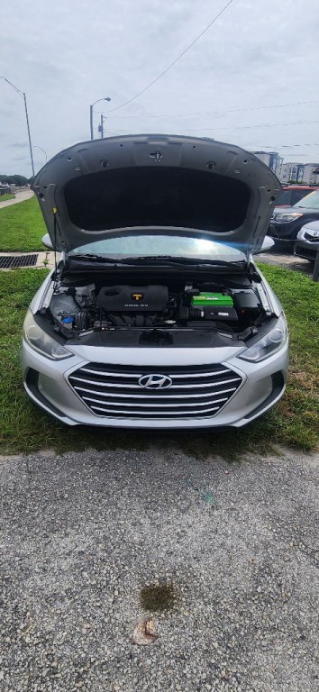 2017 Hyundai Elantra Image 21