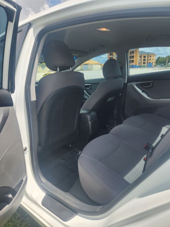 2014 Hyundai Elantra Image 13