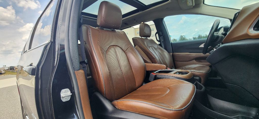 2017 Chrysler Pacifica Image 20