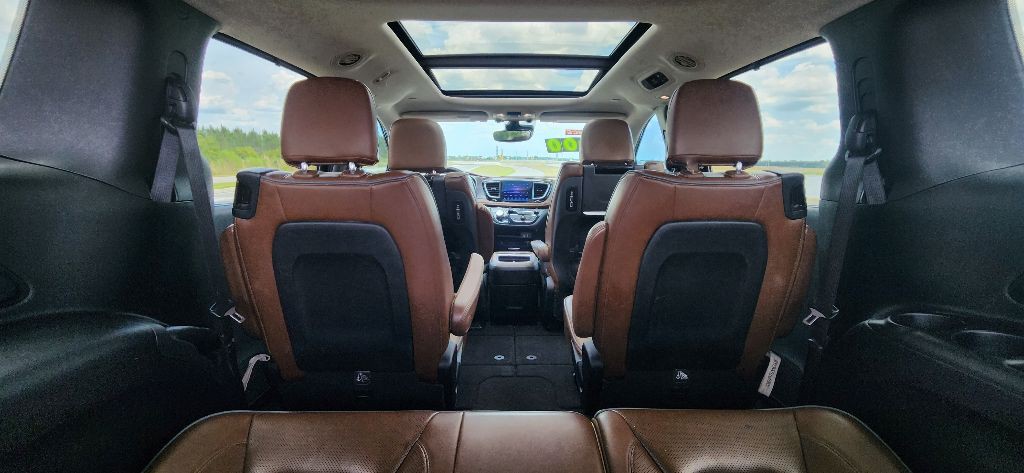 2017 Chrysler Pacifica Image 26