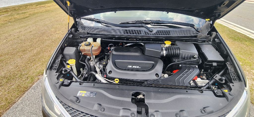 2017 Chrysler Pacifica Image 29